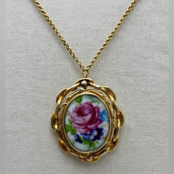 Art Glass Jewelry - Vintage Floral Art Glass Brooch/Pendant Spinner